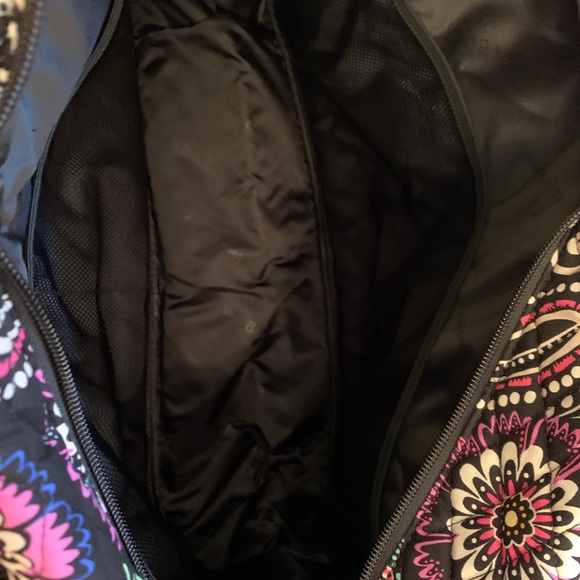 Vera Bradley Medium Traveler Bag- bandana swirl - Picture 3 of 3